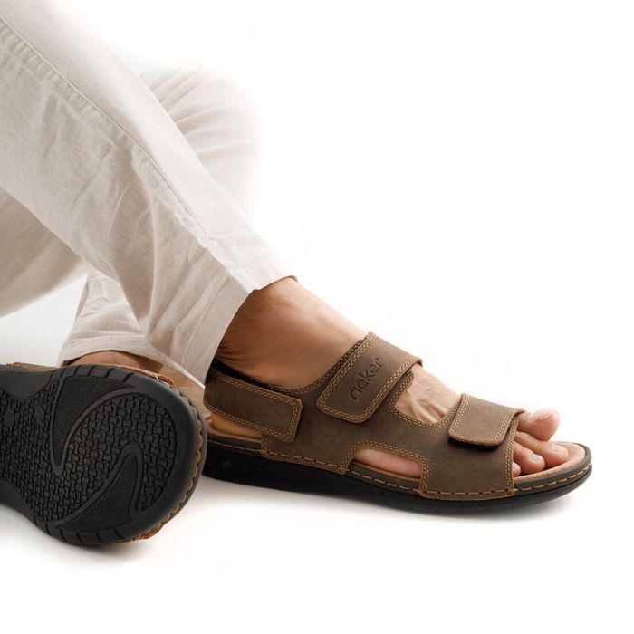 Коричневые сандалии Rieker 25558-25