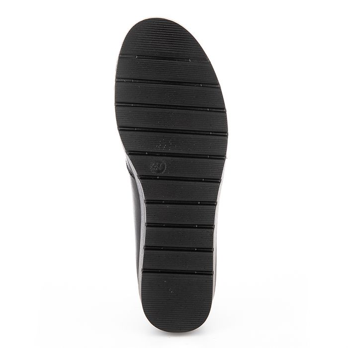 Baden қара жабық туфлилері CV044-090