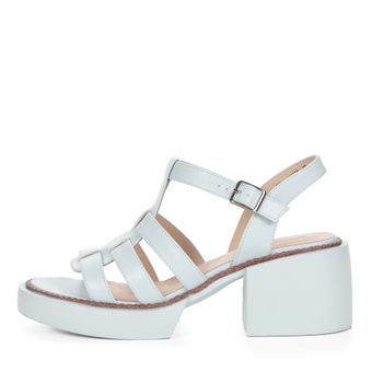 Голубые босоножки Respect