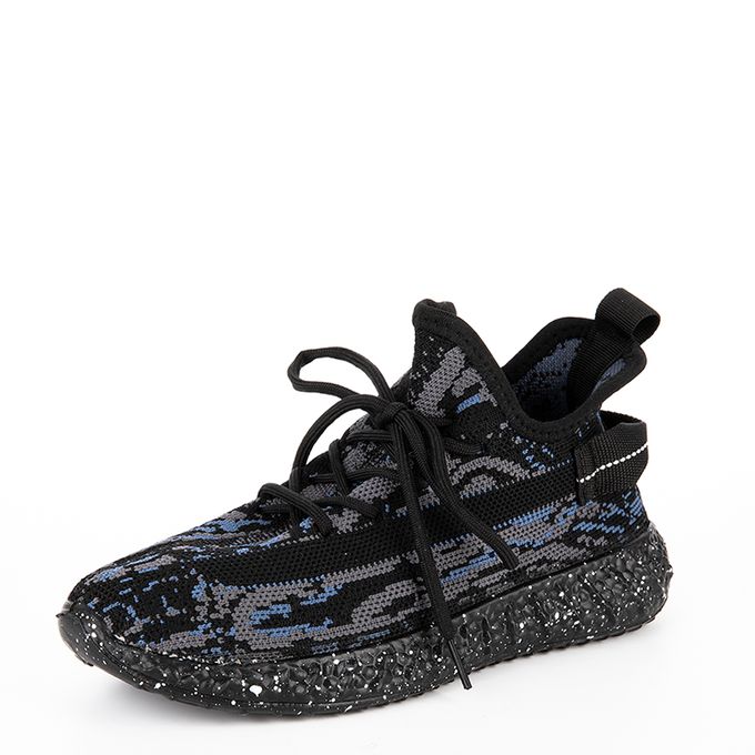 Crosby көк кроссовкалары