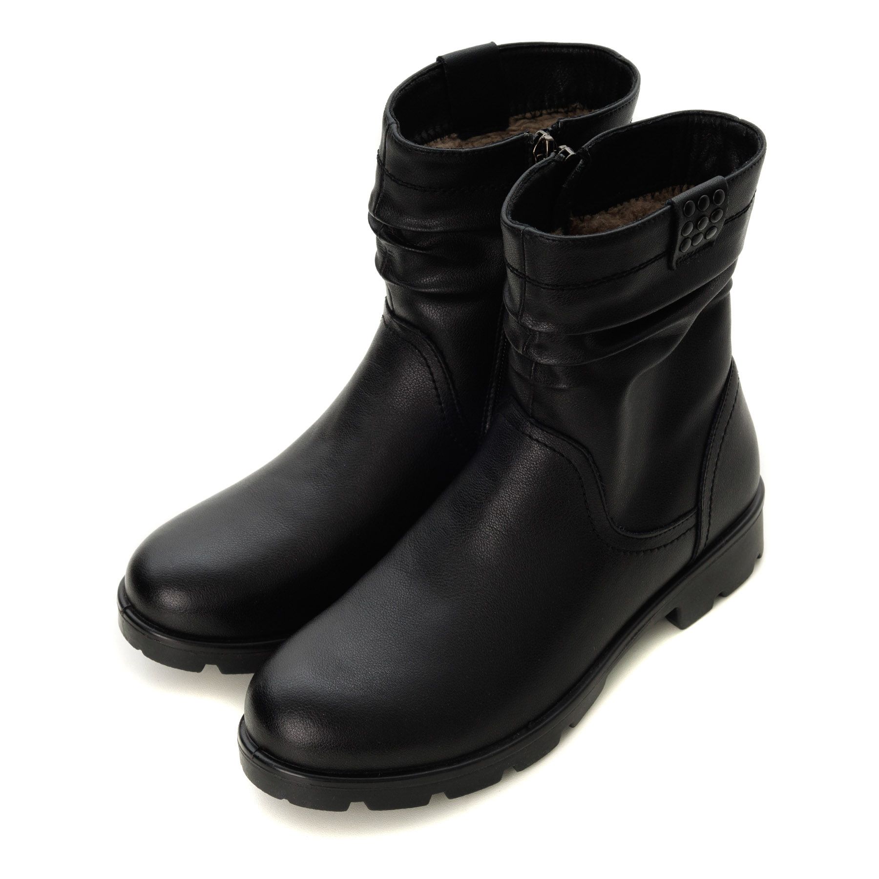 Чёрные полусапоги Baden U112-026