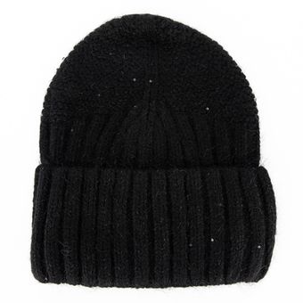 Baden қара телпектері