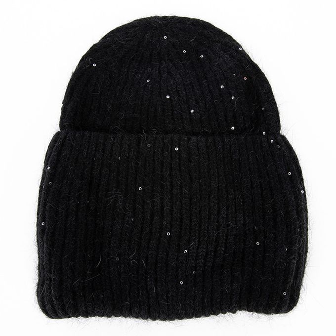 Baden қара телпектері