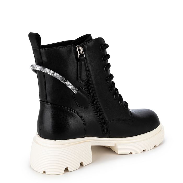 CorsoComo қара бәтеңкелері CC11943-WN