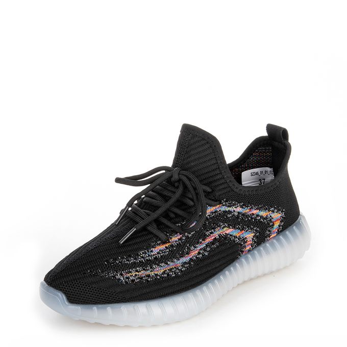 Der Spur қара кроссовкалары