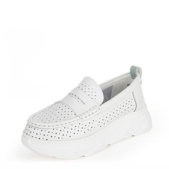 Der Spur ақ лоферлері