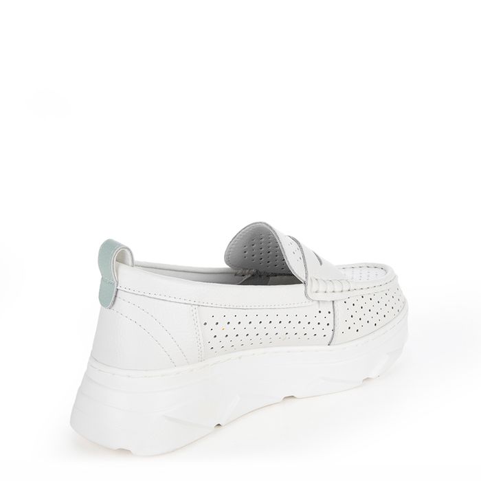 Der Spur ақ лоферлері XH031_02_06_SK K