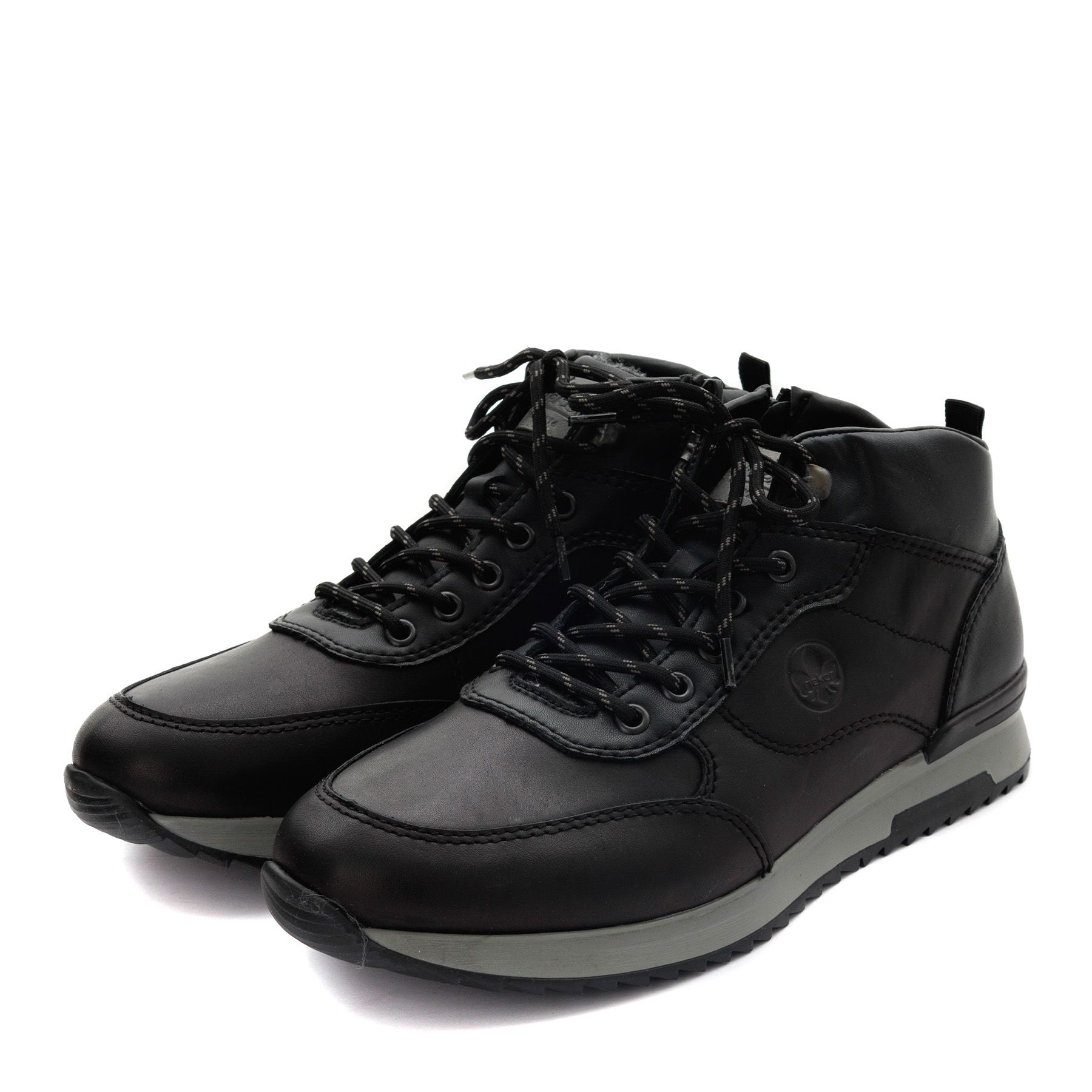 Чёрные кроссовки Rieker 16136-00