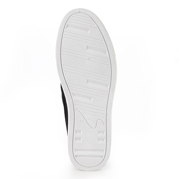 Crosby қара топсайдерлері