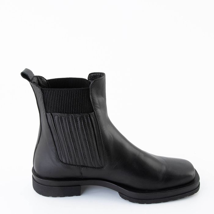 MYM қара бәтеңкелері 100270-PL-01