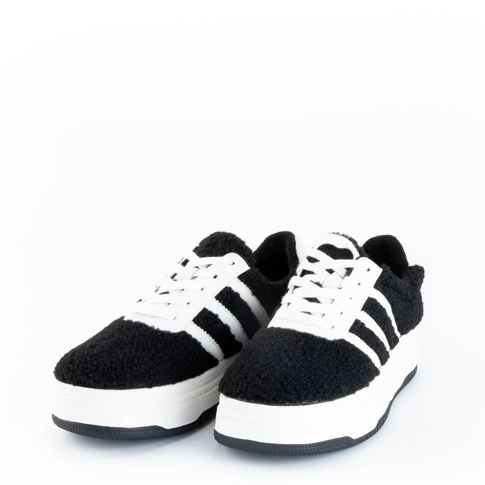 Der Spur қара кедылары JN177_02_01_IB