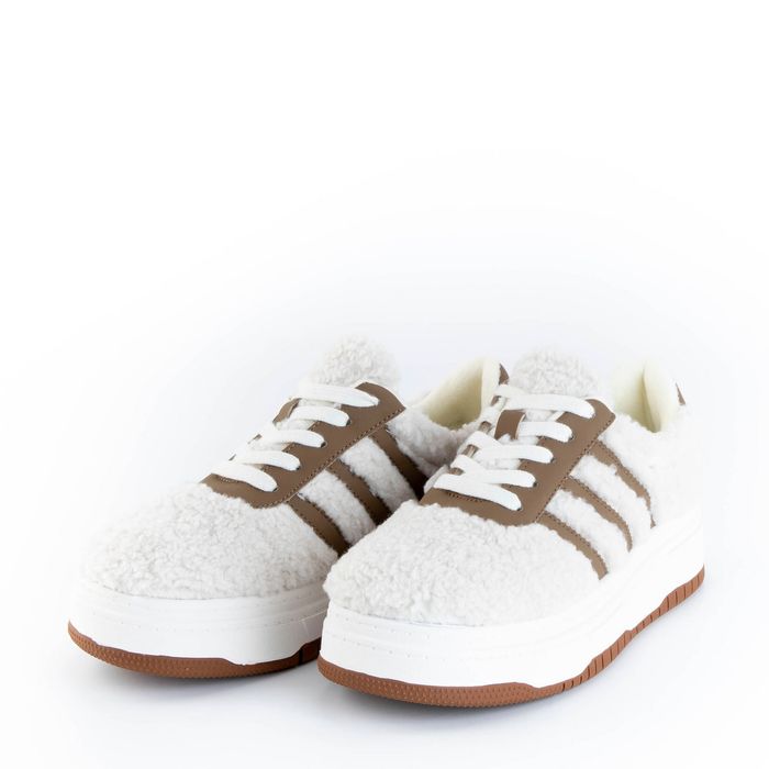 Der Spur сарғыш кедылары JN177_02_19_IB