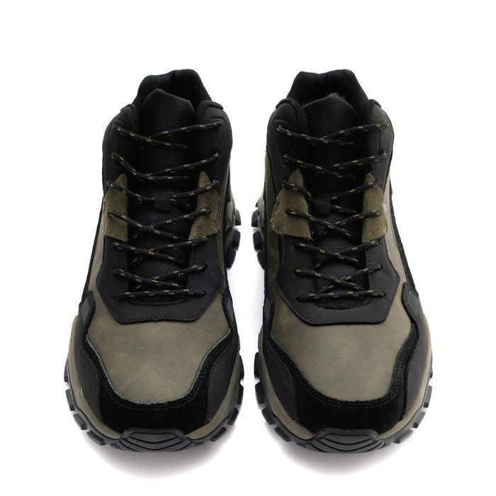 Хаки трекинговые кроссовки der Spur KF038_02_08_SH