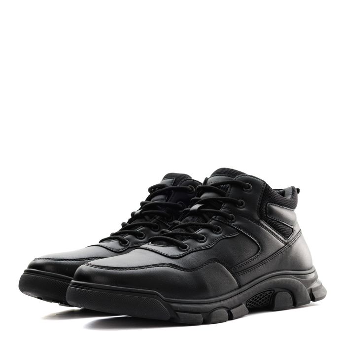 Чёрные ботинки der Spur LA104_01_01_SH