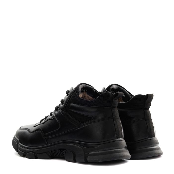 Чёрные ботинки der Spur LA104_01_01_SH