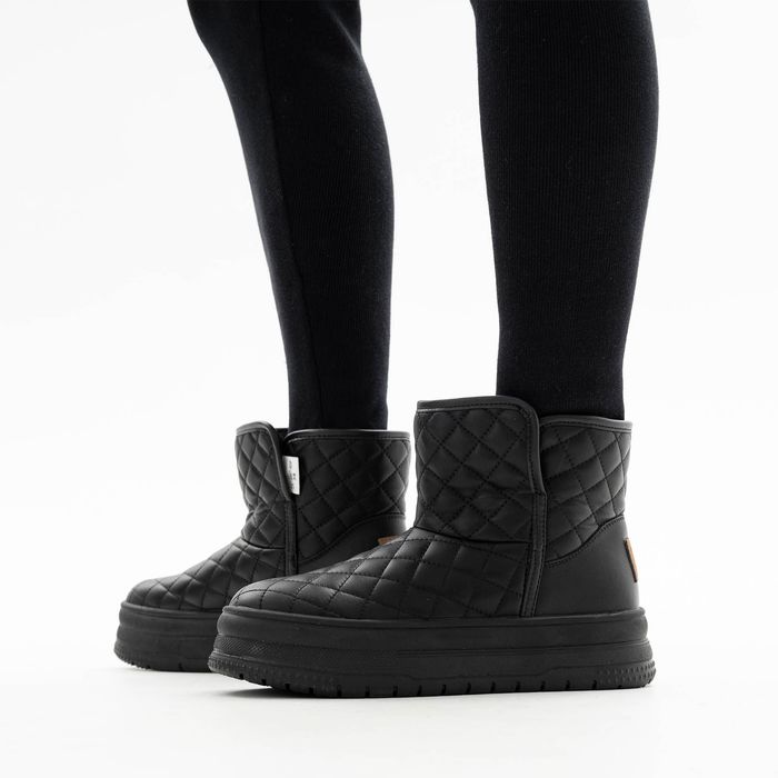 Чёрные угги Deutz DE15657-WW