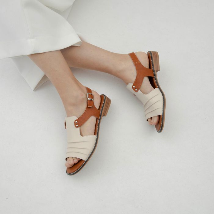 Бежевые сандалии Respect GH069-022