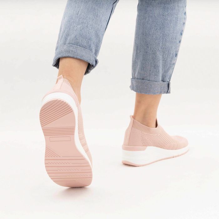 Розовые кроссовки der Spur GS137_01_10_TU