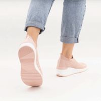 Der Spur қызғылт кроссовкалары GS137_01_10_TU