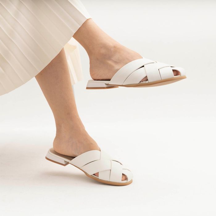 Белые пантолеты на каблуке der Spur MY241_01_06_SK