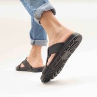 Der Spur қара шәркейлері PM332_01_01_SP