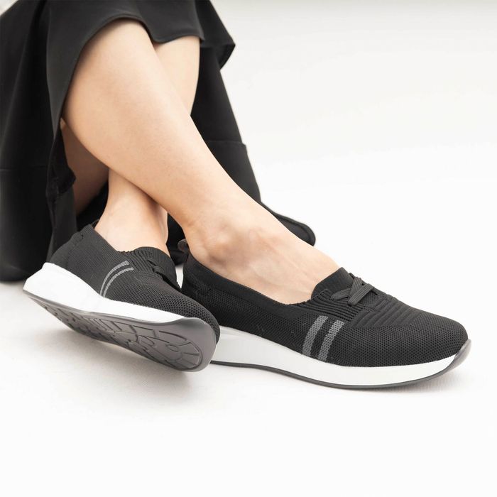 Der Spur қара жартылай бәтеңкелері VD028_02_01_TU