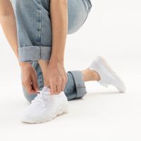 Escan ақ кроссовкалары ES611143-4