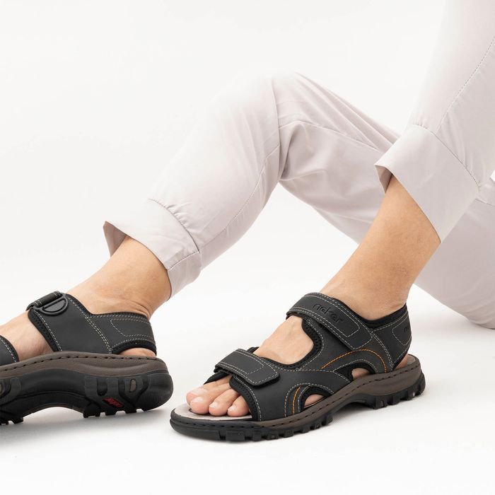 Чёрные сандалии Rieker 25053-00