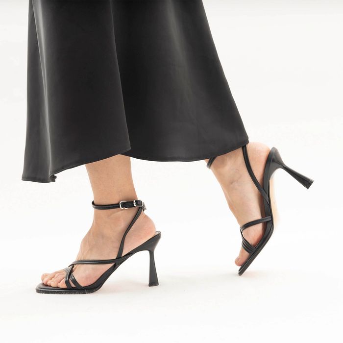 Alicantre қара босоножкалары 1200-04-IG-01-PU