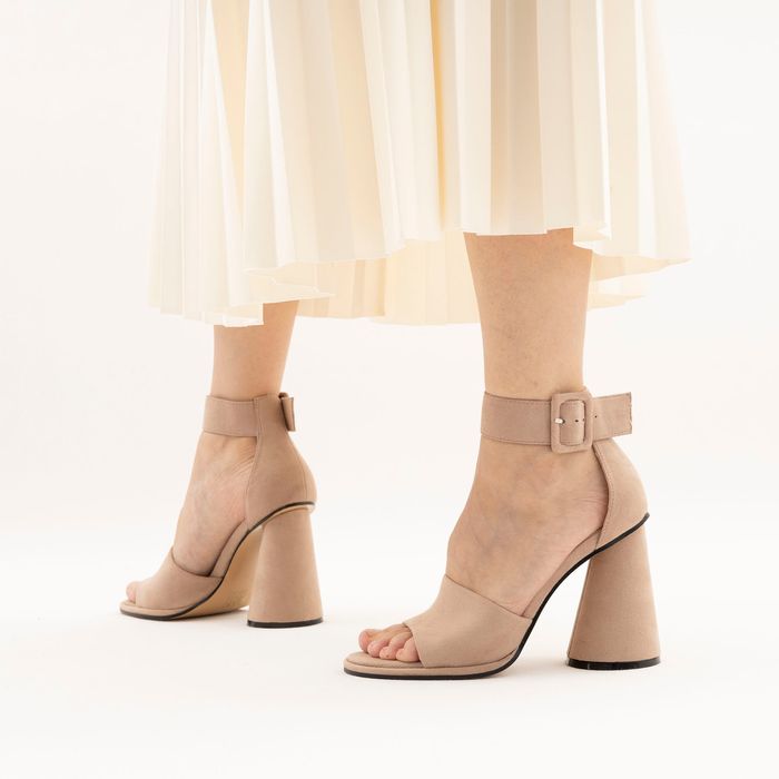 Alicantre сарғыш туфли с открытой стопой және носком 1203-01-IG-19-SP