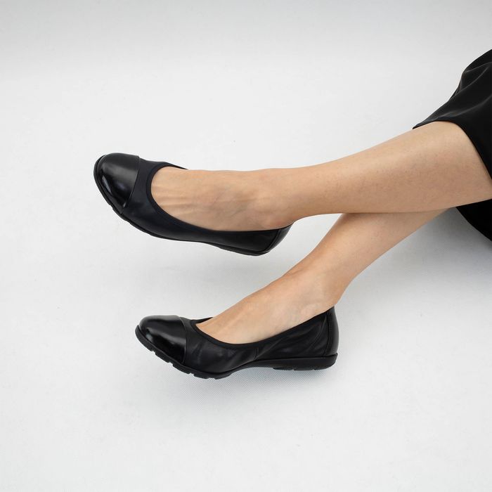 Чёрные балетки Caprice 9-22182-42-019/203