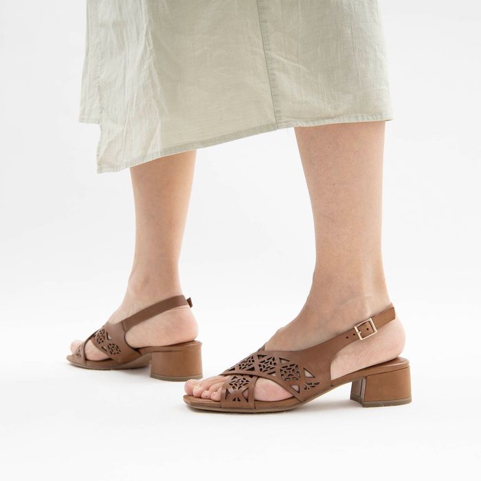 Tamaris сарғыш босоножкалары 1-28252-42-440/200