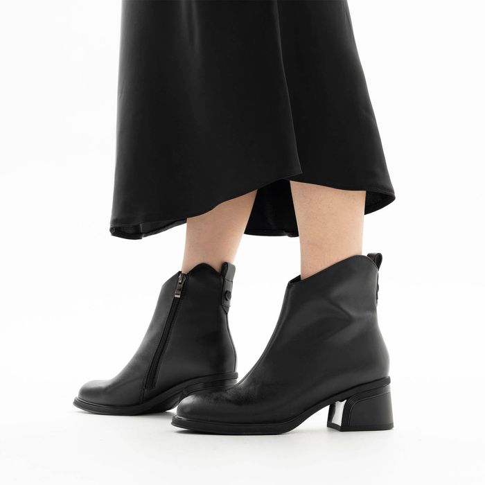 Чёрные ботильоны Audienz JE503-020