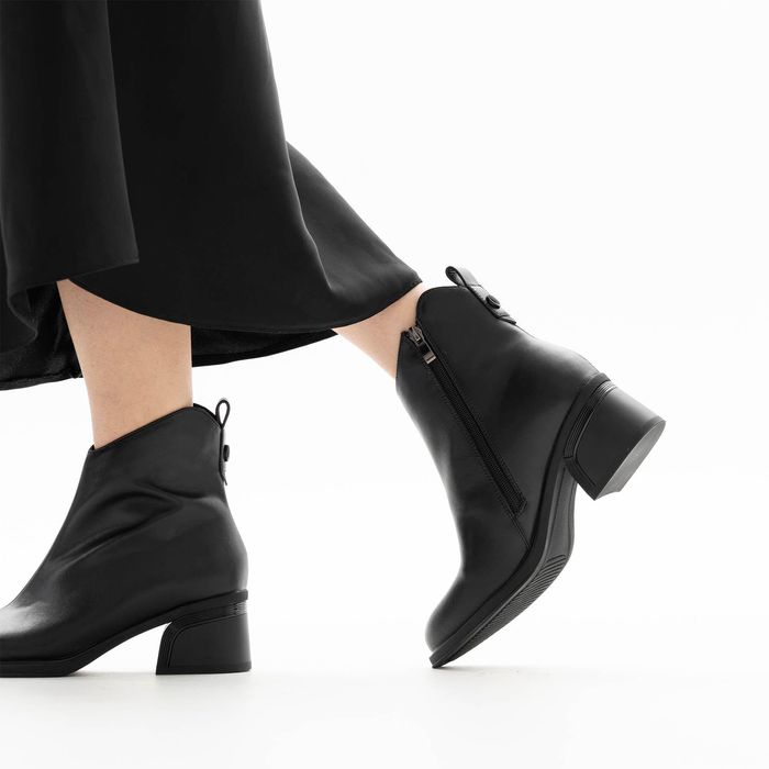 Чёрные ботильоны Audienz JE503-020