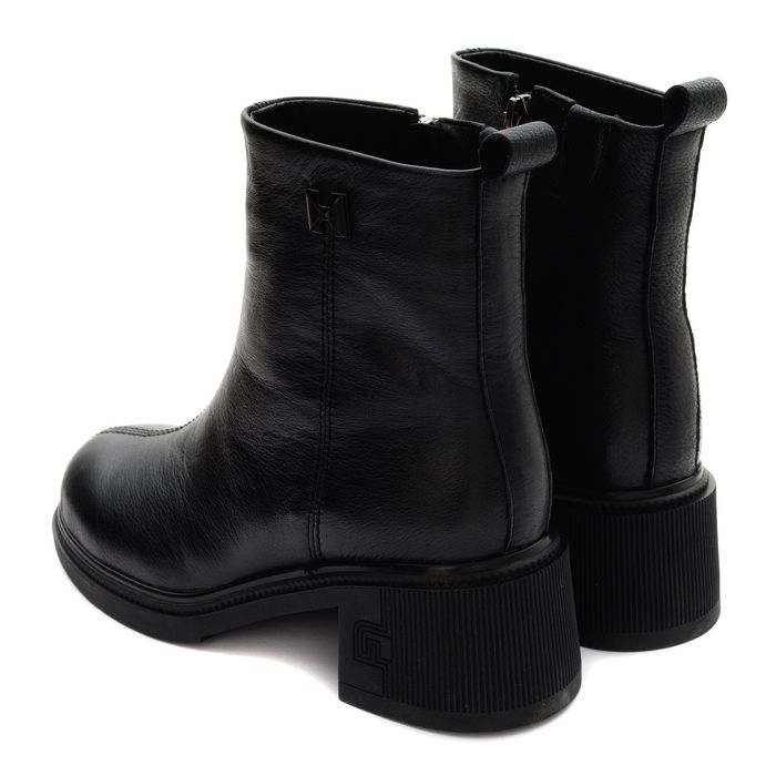 Чёрные ботильоны Audienz MV1108-012