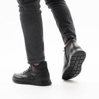 Чёрные кроссовки Audienz VX113-030