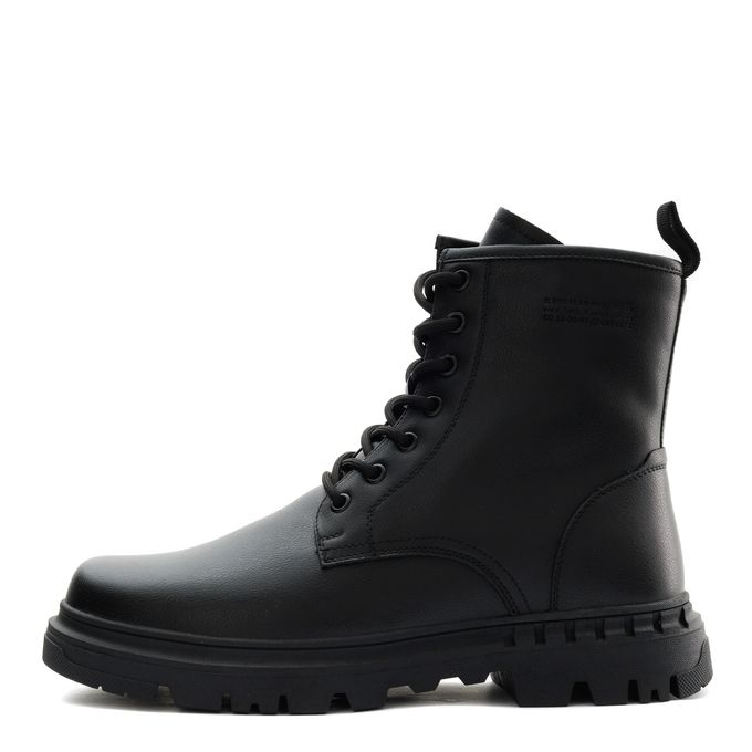 Audienz қара бәтеңкелері