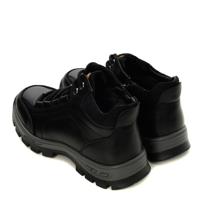 Чёрные трекинговые кроссовки Audienz 308518-6