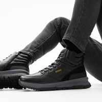 Чёрные трекинговые кроссовки Audienz 851380-6