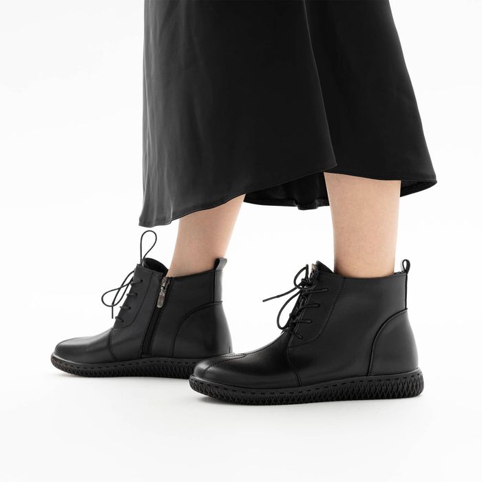 Der Spur қара бәтеңкелері DR009_02_01_SB K