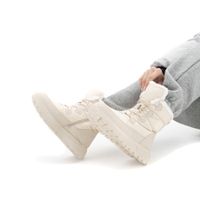 Белые дутыши der Spur SZ500_03_19_TH