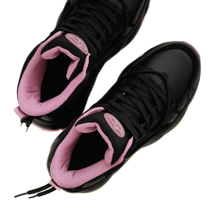 Чёрные трекинговые кроссовки Grunberg 148855/04-01