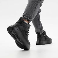 Чёрные трекинговые кроссовки Crosby 448131/06-03