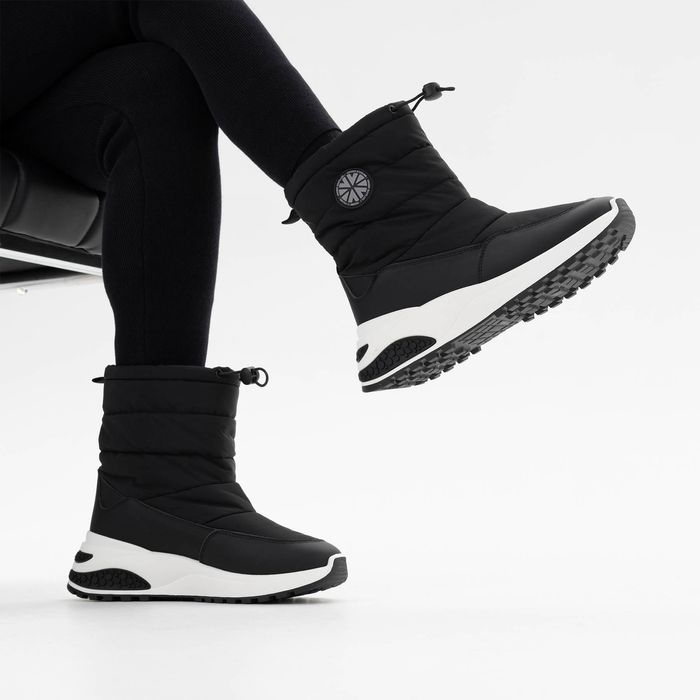 Crosby қара үрілген аяқ киімі 448170/03-03