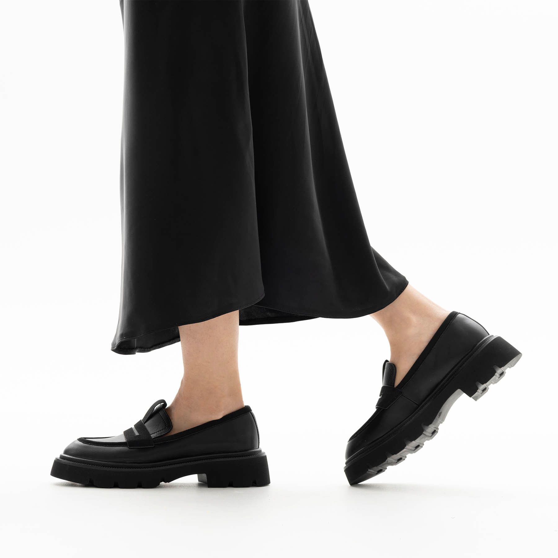 Betsy қара лоферлері 948009/05-01