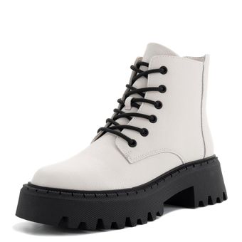 Betsy ақ бәтеңкелері