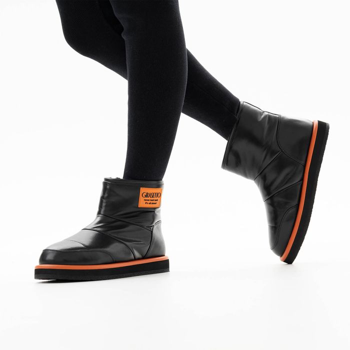 Grasetto қара үрілген аяқ киімі GT002656-12
