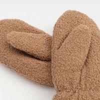 Бежевые варежки Keddo 348700/12-01