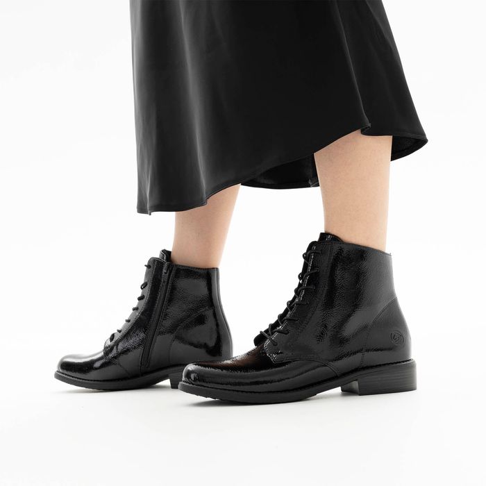 Чёрные ботинки Remonte D0F73-00