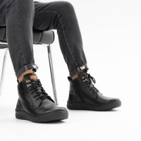 Romer қара бәтеңкелері 911571